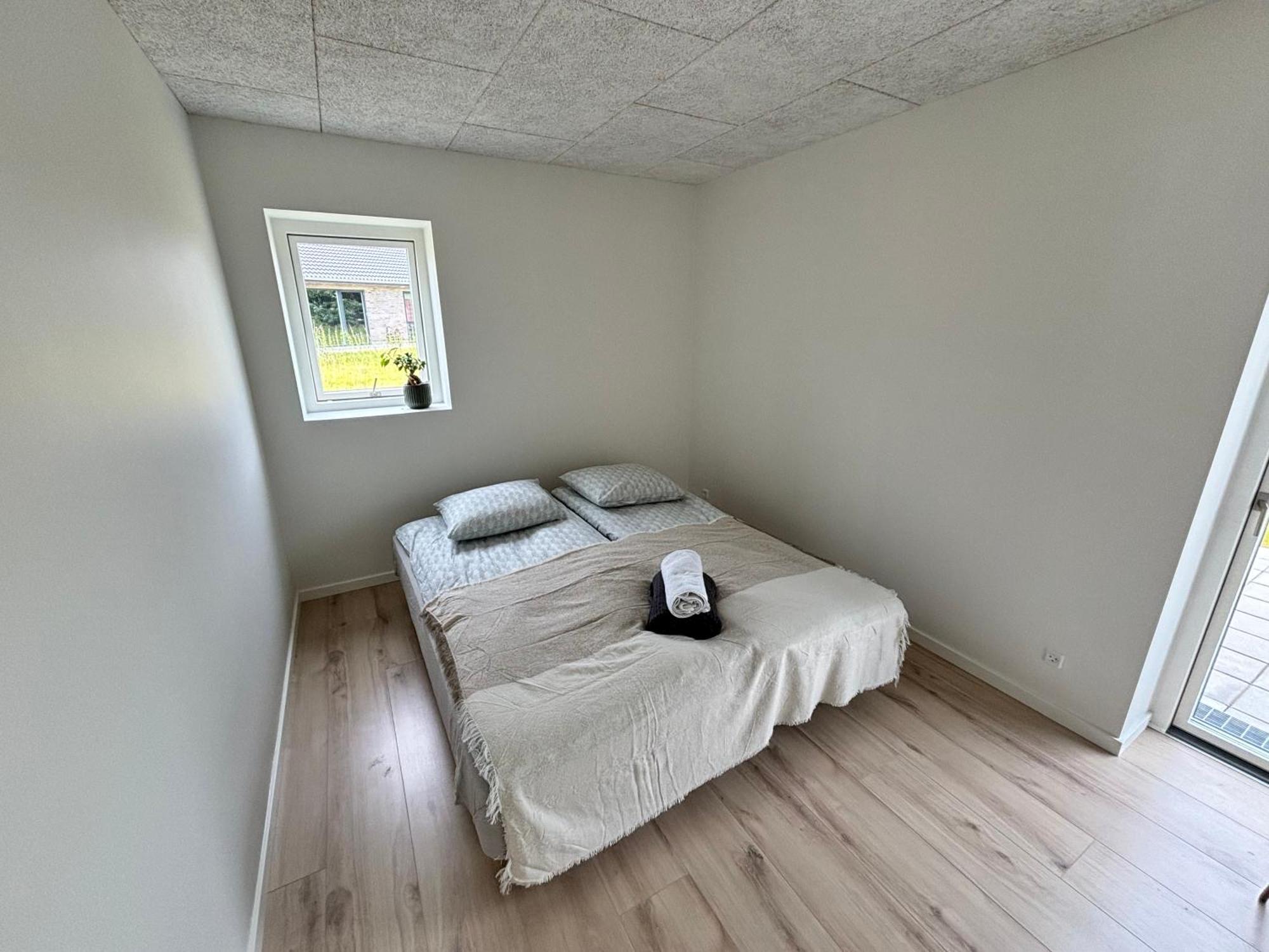 Przytulny Pokoj Niedaleko Centrum Billund Apartment ภายนอก รูปภาพ